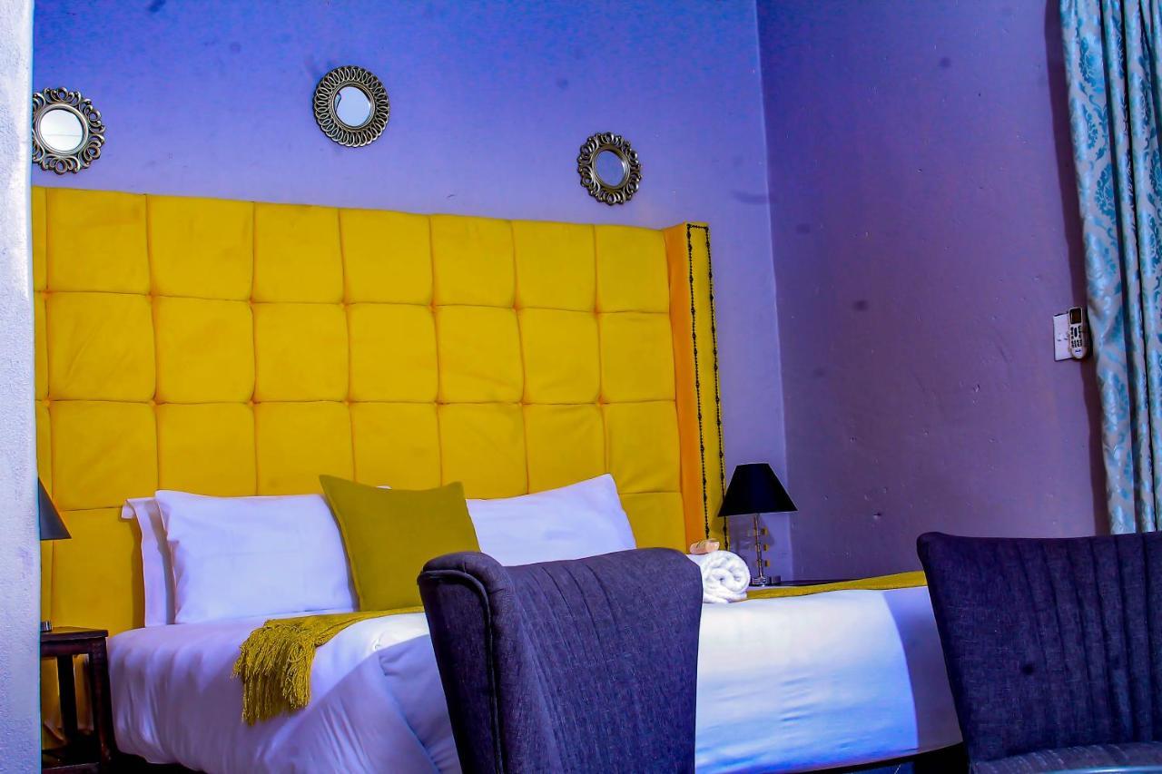 Mount Azimbo Lodge Луис Трикард Екстериор снимка