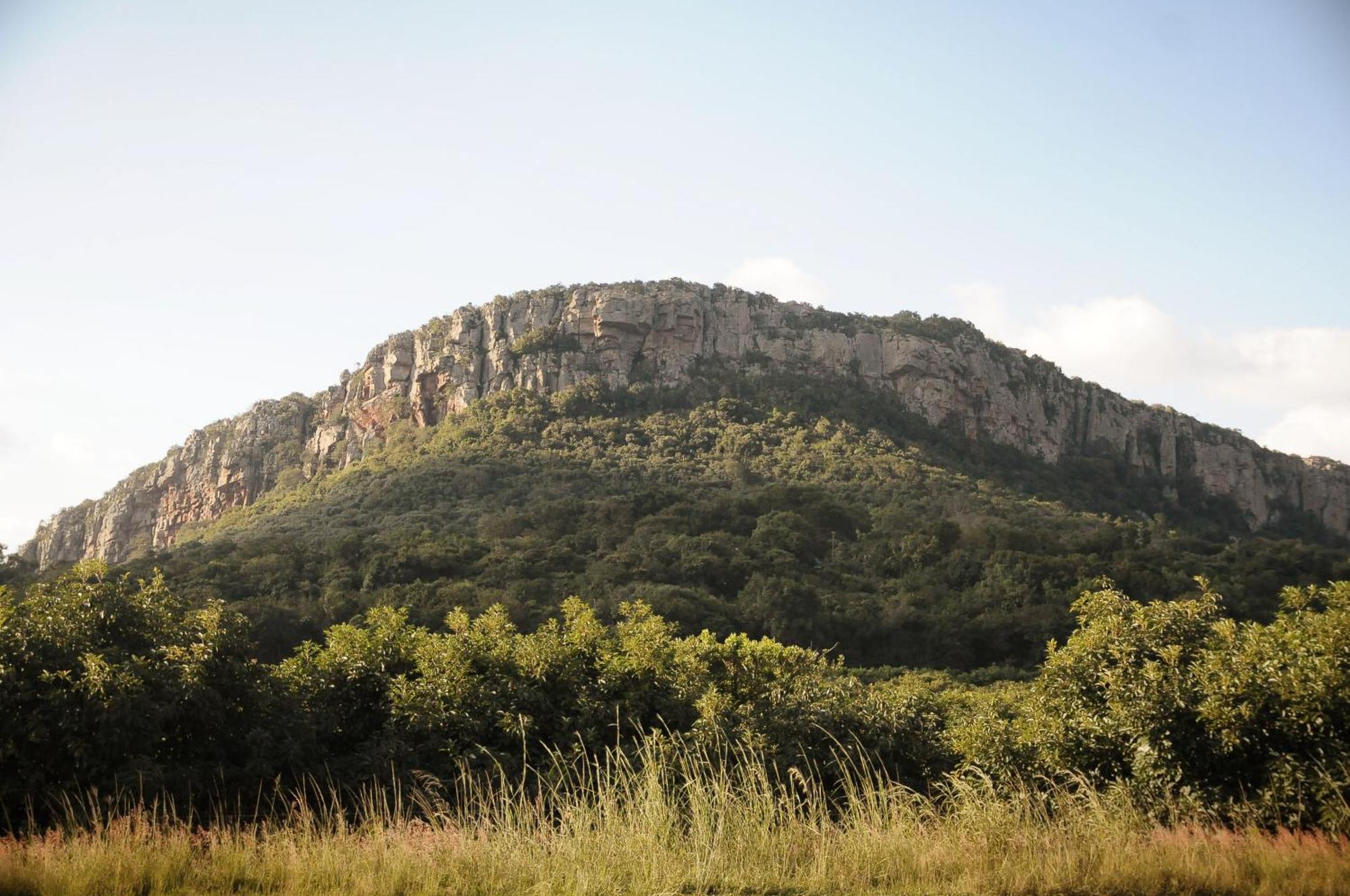Mount Azimbo Lodge Луис Трикард Екстериор снимка