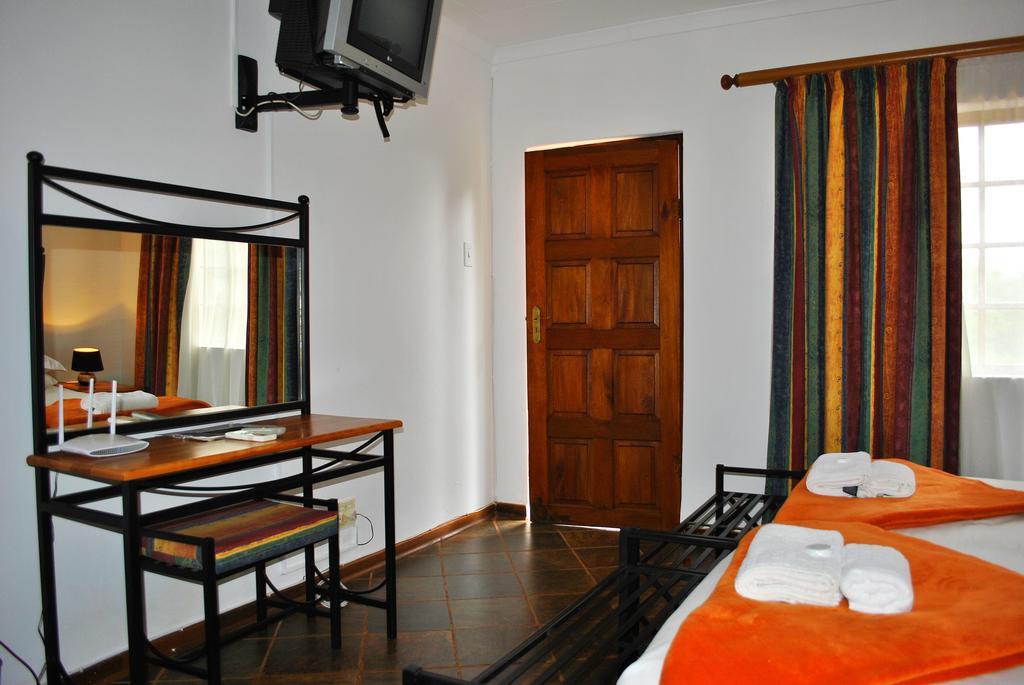 Mount Azimbo Lodge Луис Трикард Екстериор снимка